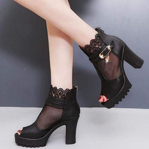 Platform Lace Open Toe Sandals (black)